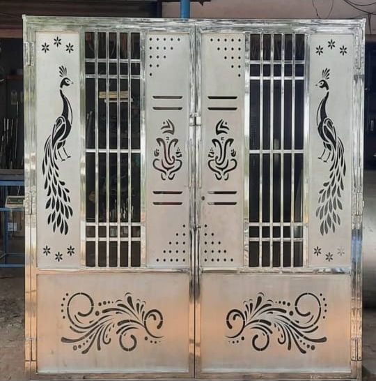 Peacock-motif gate